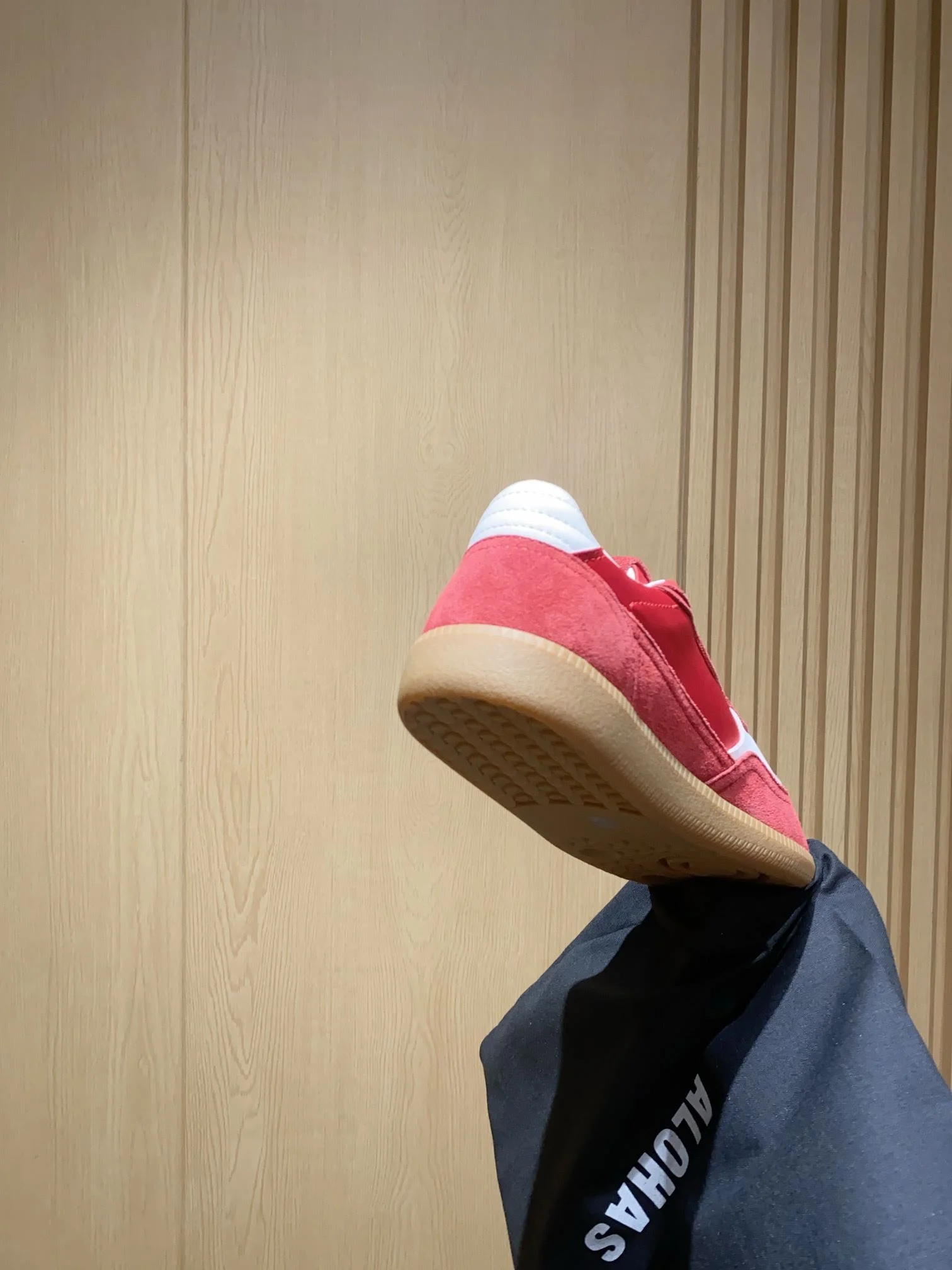 EasyMatch Alohas Shoes 8480