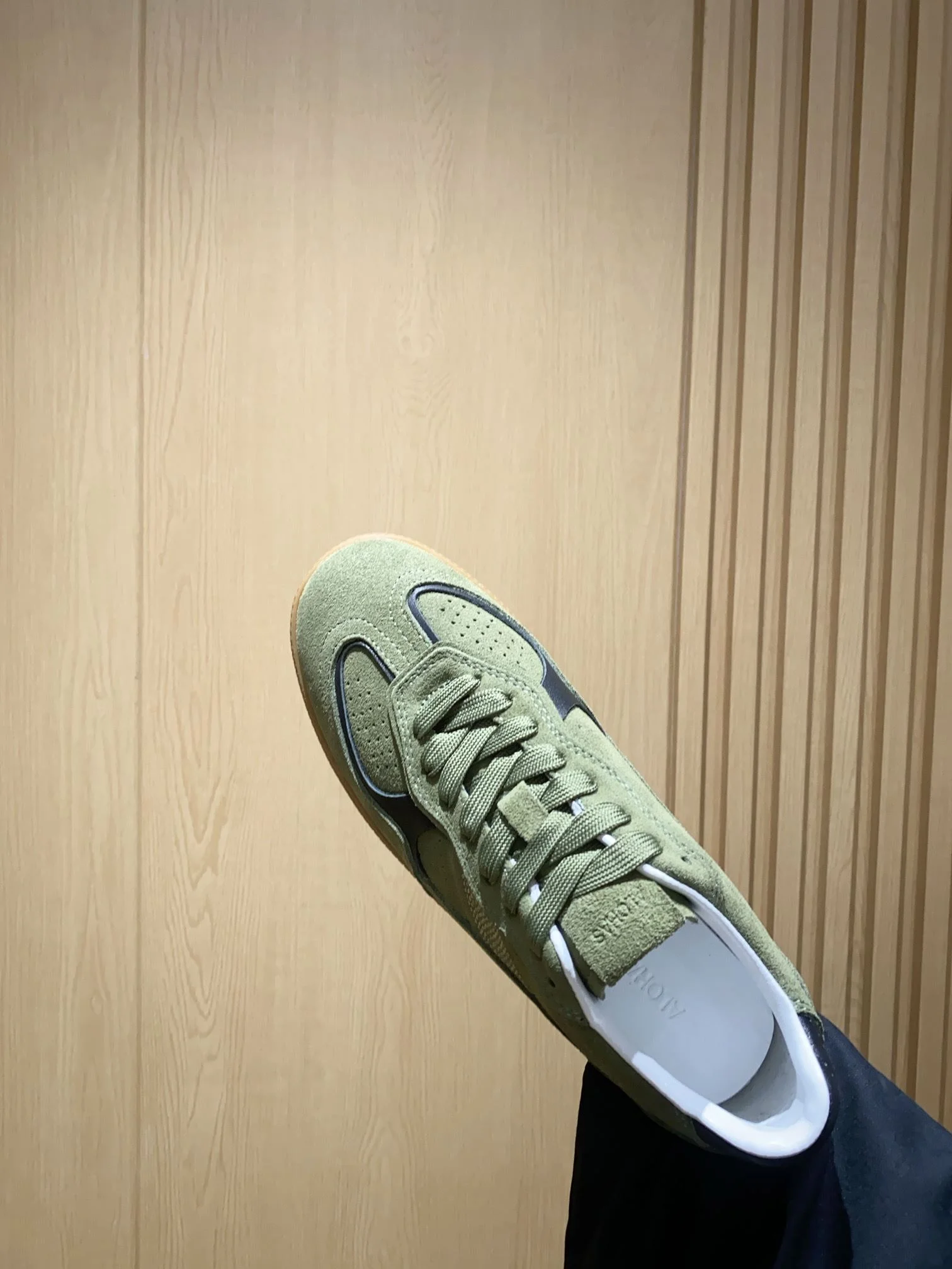 Chic Alohas Shoes 8451