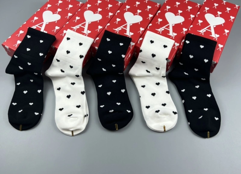 Affordable Ami Socks 274536
