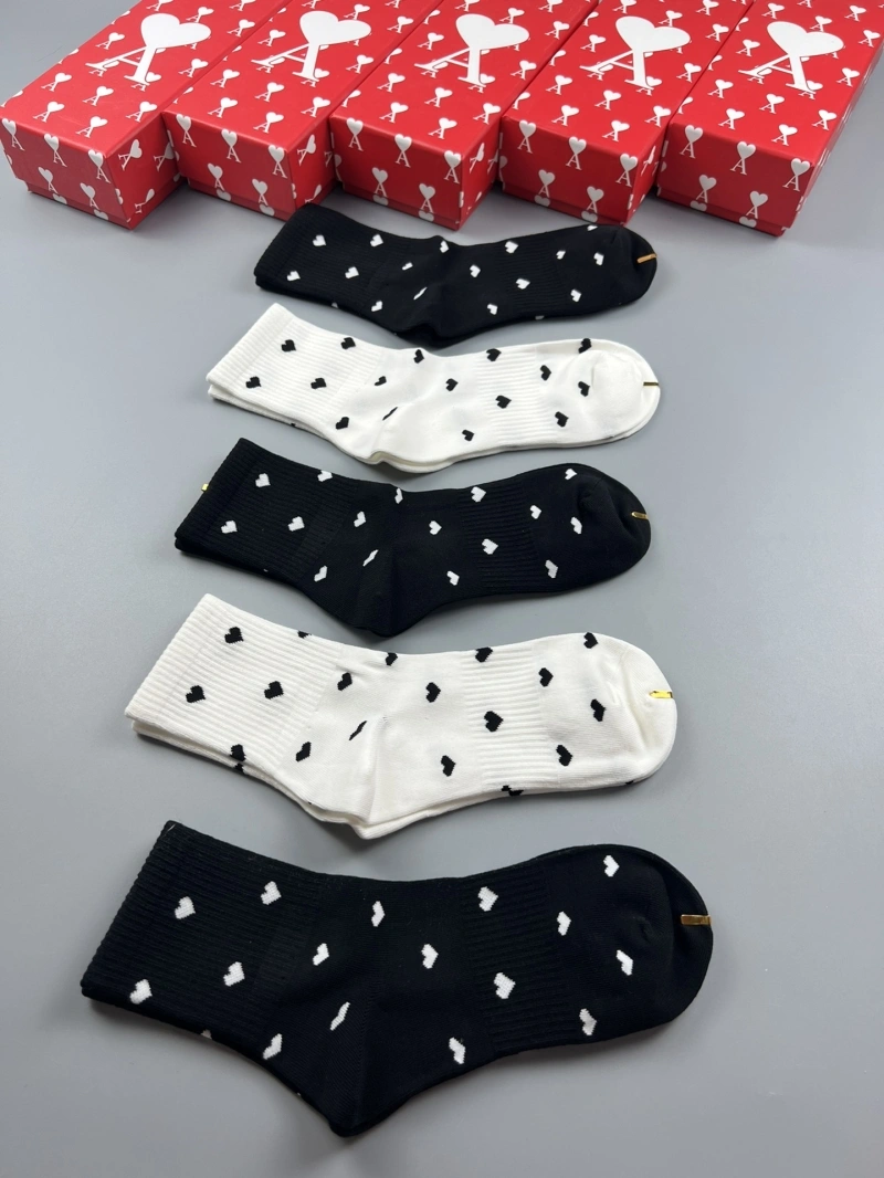 Affordable Ami Socks 274536