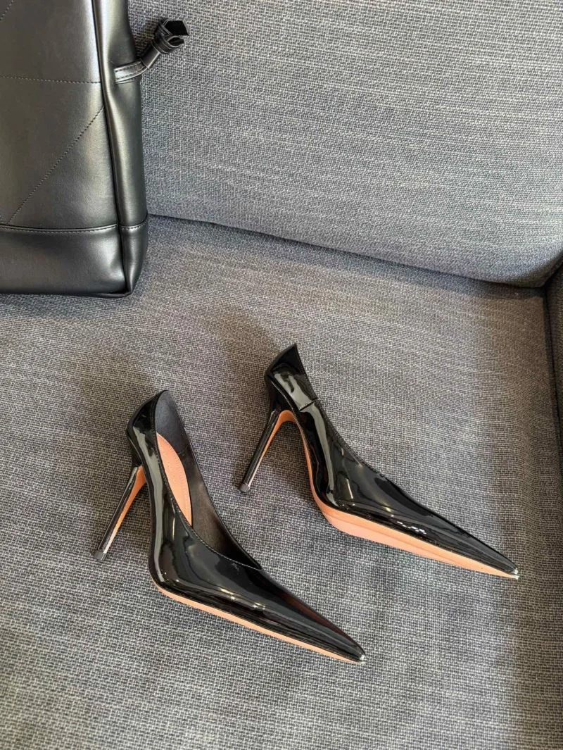 Amina Muaddi Shoes Chic 15919
