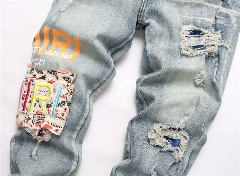 Trendy Amiri Jeans 164498