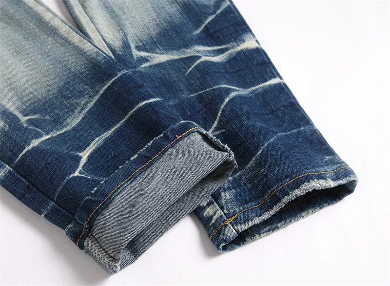 Trendy Amiri Jeans 164498