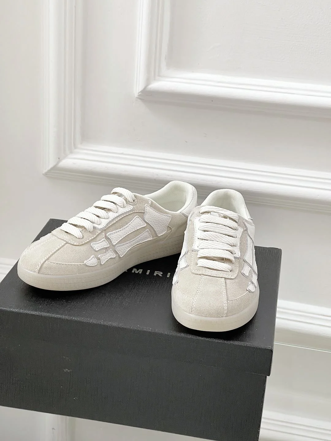 Amiri Shoes Neat 8413
