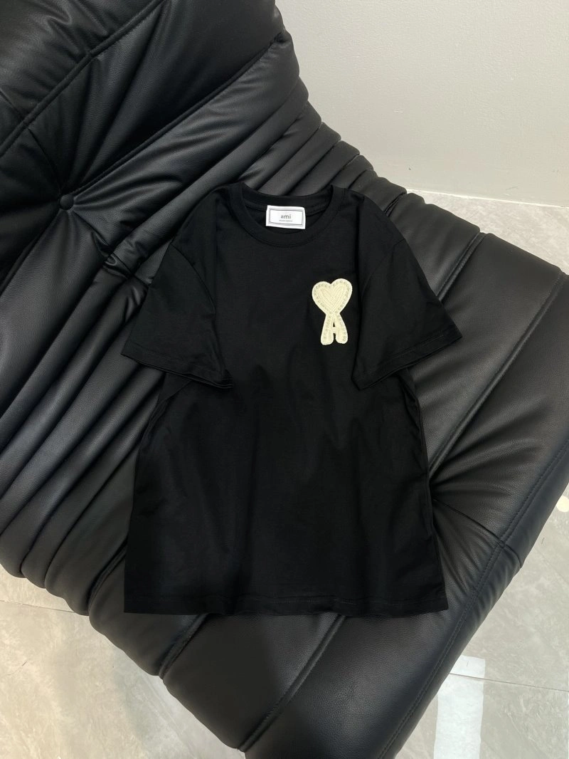 UrbanChic Amiri T-Shirts 150002