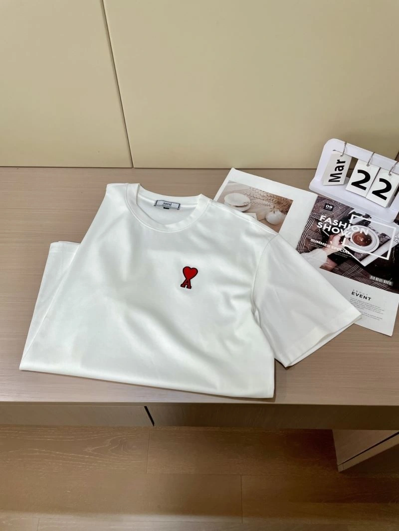 UrbanChic Amiri T-Shirts 161210