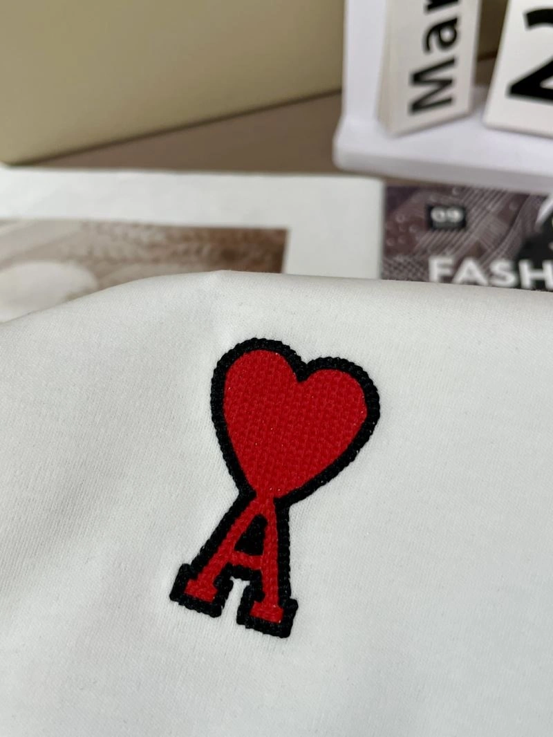 UrbanChic Amiri T-Shirts 161210
