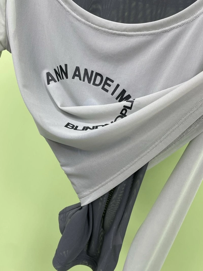 Minimalist Ann Andelman T-Shirts 155023