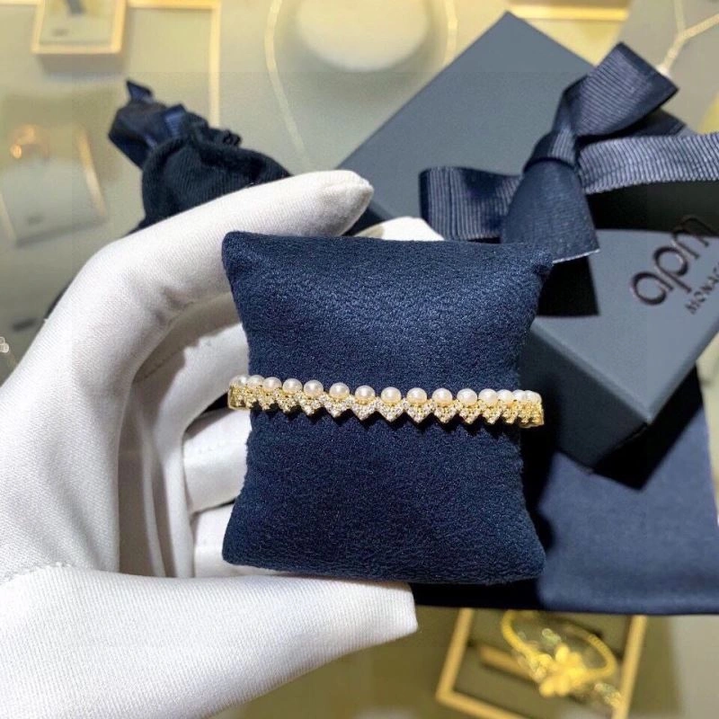 Premium Apm Bracelets 215392