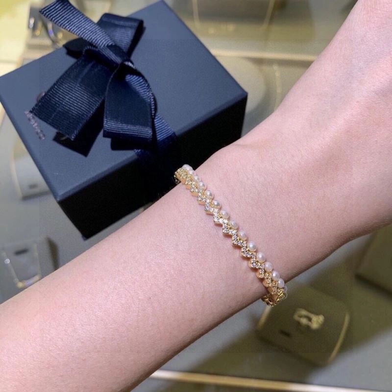 Premium Apm Bracelets 215392