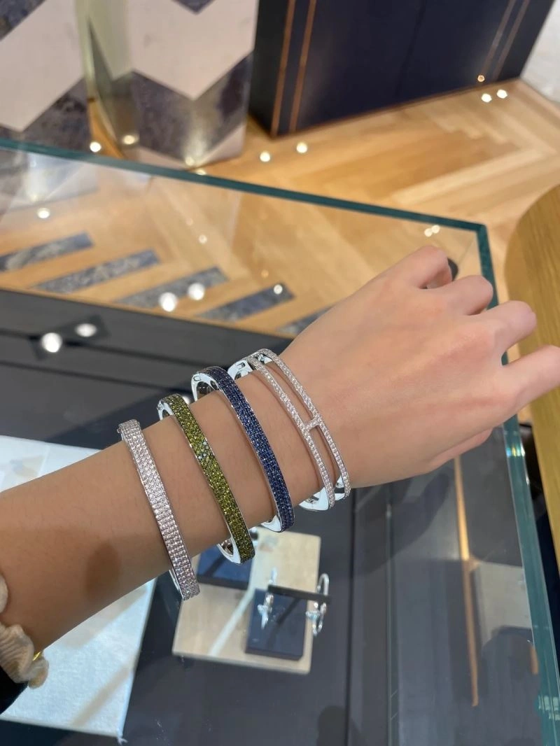Tailored Apm Bracelets 215331