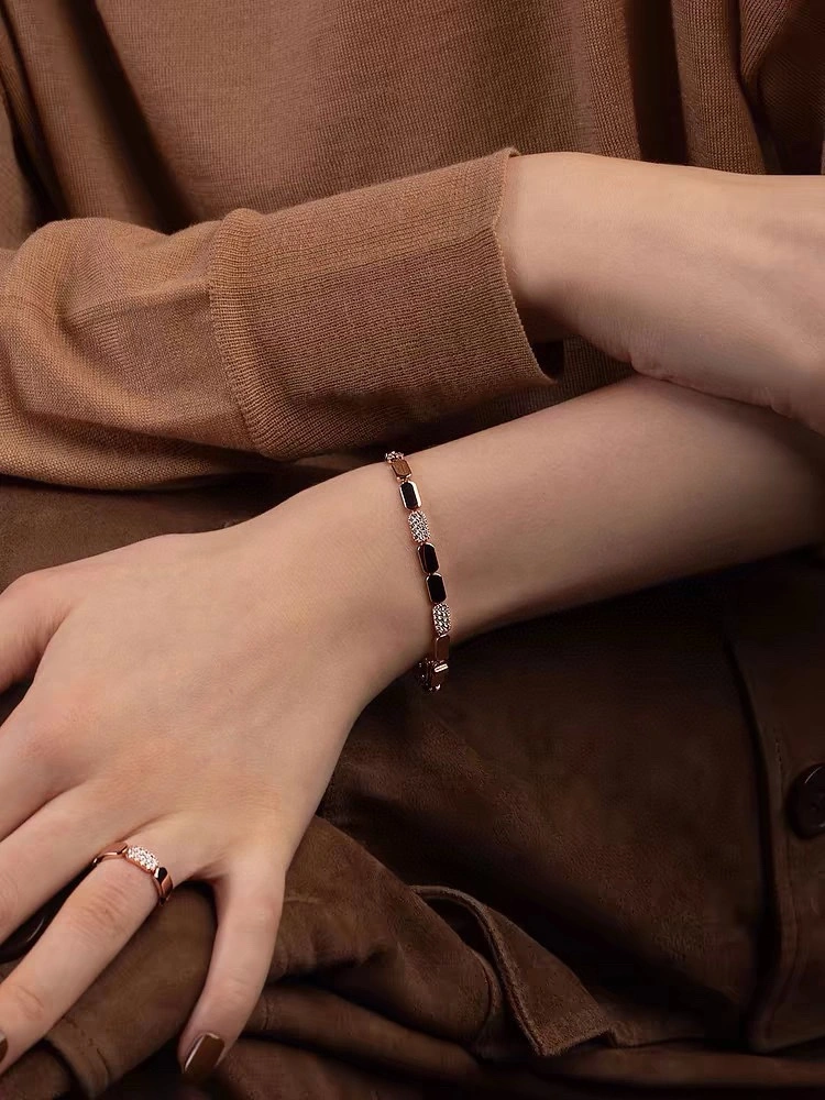 Apm Bracelets Stylish 215315