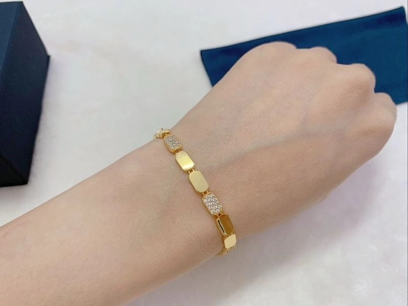 Comfortable Apm Bracelets 215319