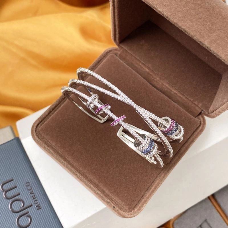 Sporty Apm Bracelets 215298