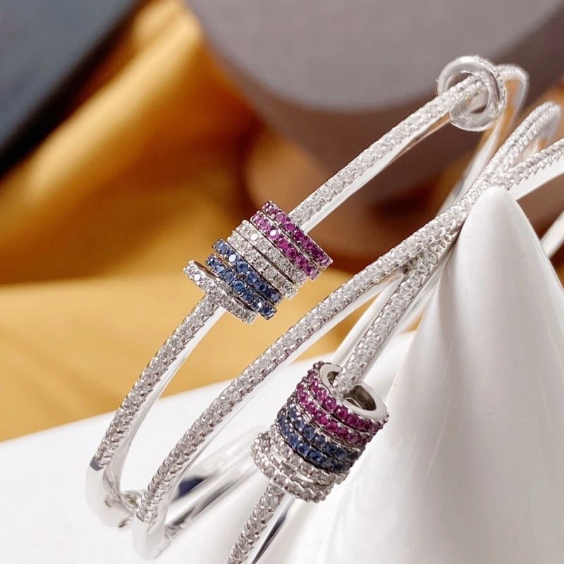 Sporty Apm Bracelets 215298