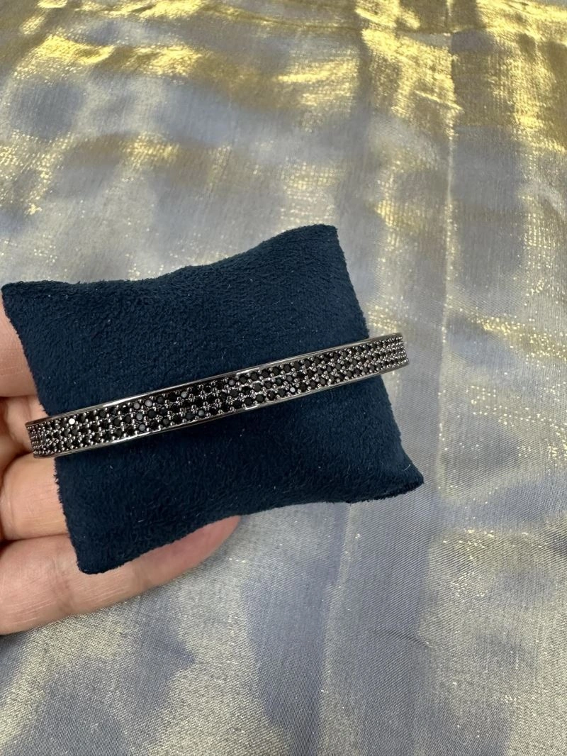 Apm Bracelets SmoothTexture 215118