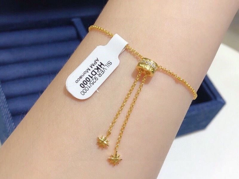 Unique Apm Bracelets 215105