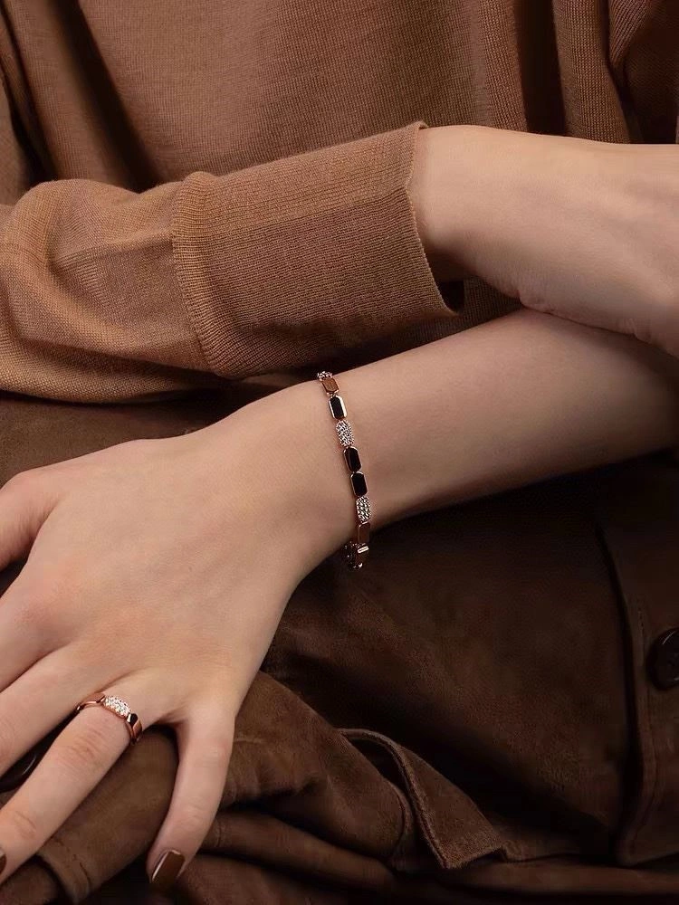 DailyWear Apm Bracelets 215098