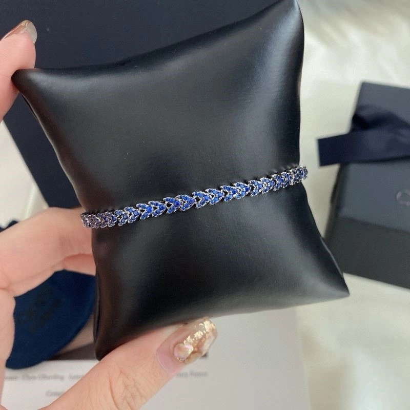 Youthful Apm Bracelets 215068