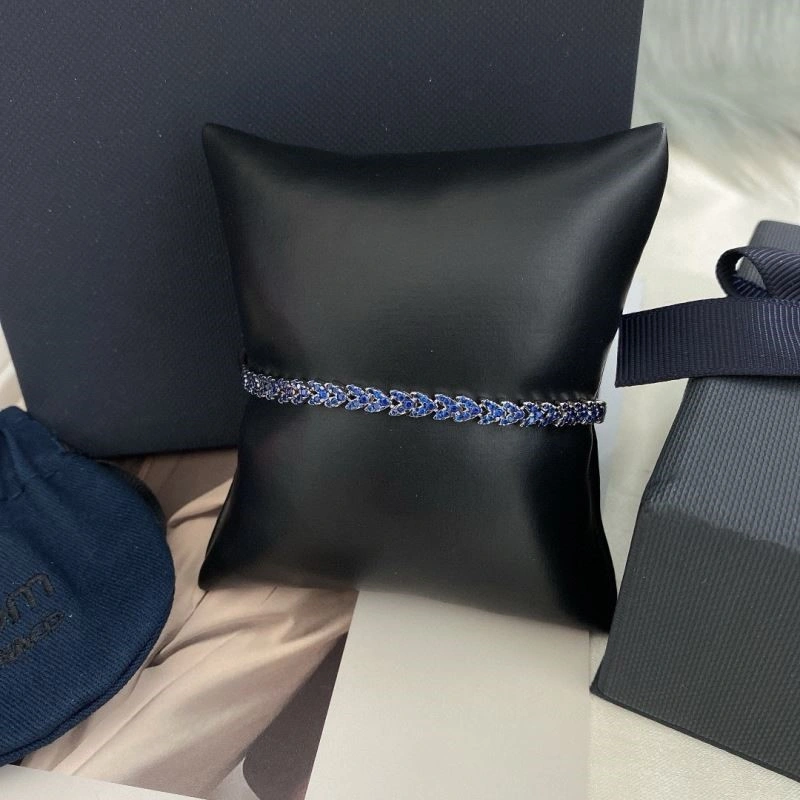 Youthful Apm Bracelets 215068
