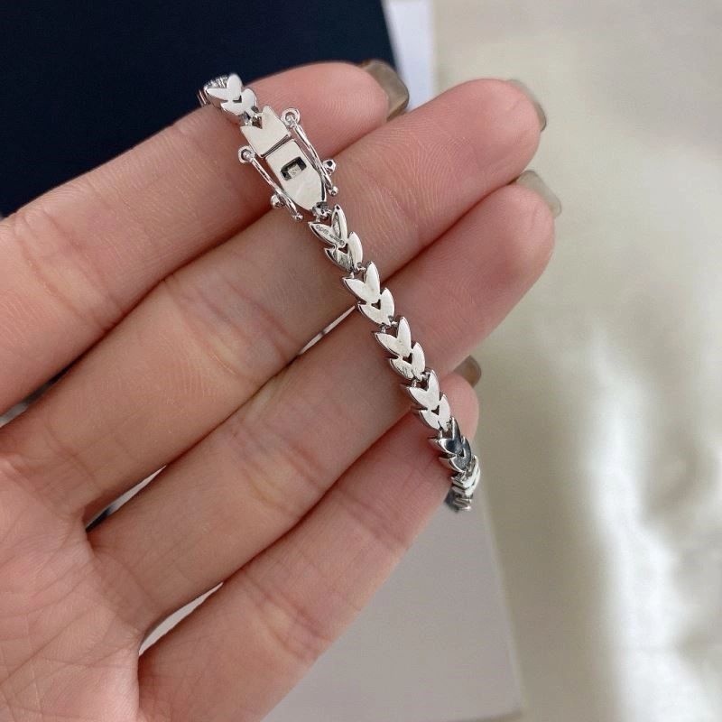 Youthful Apm Bracelets 215068