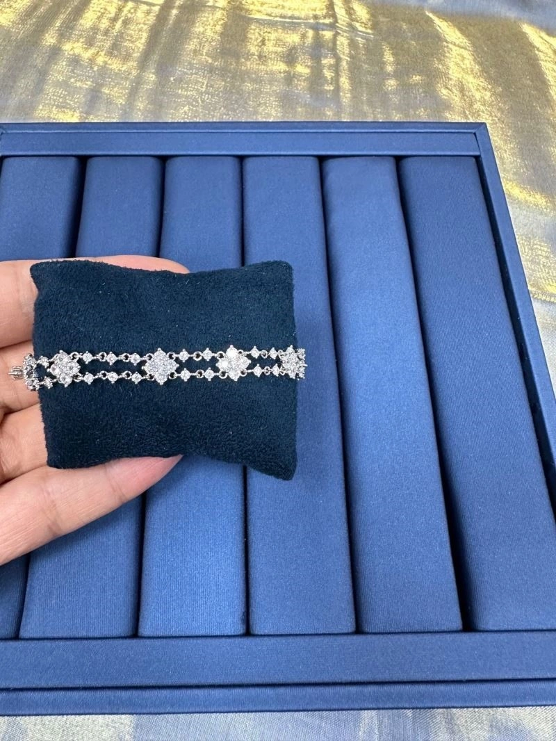 Neat Apm Bracelets 215062