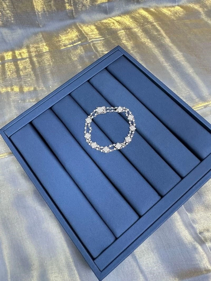 Neat Apm Bracelets 215062