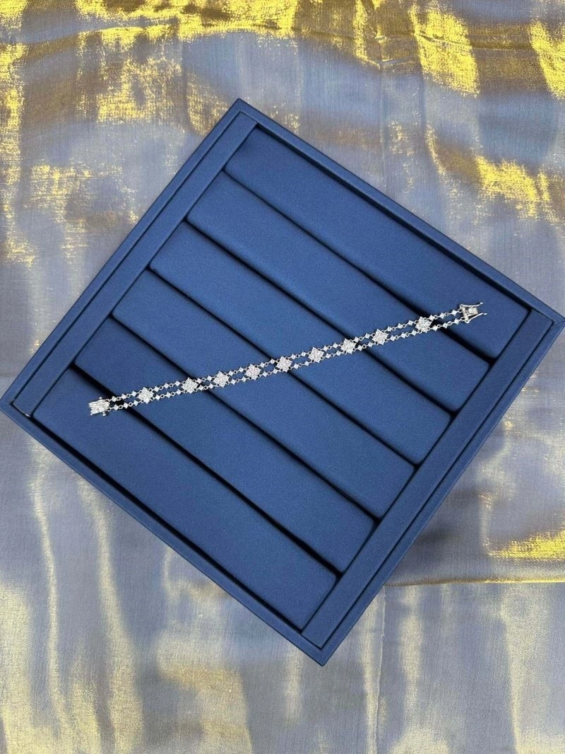 Neat Apm Bracelets 215062