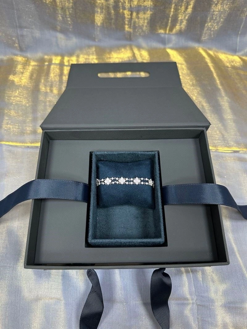 Neat Apm Bracelets 215062