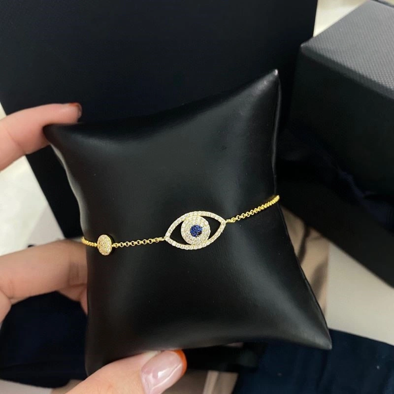 EyeCatching Apm Bracelets 215055