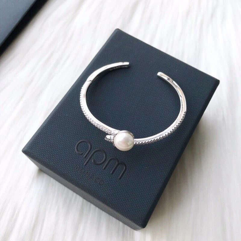 Versatile Apm Bracelets 214940