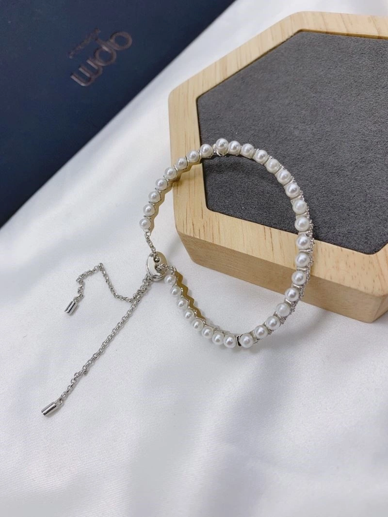 ModernLook Apm Bracelets 214815