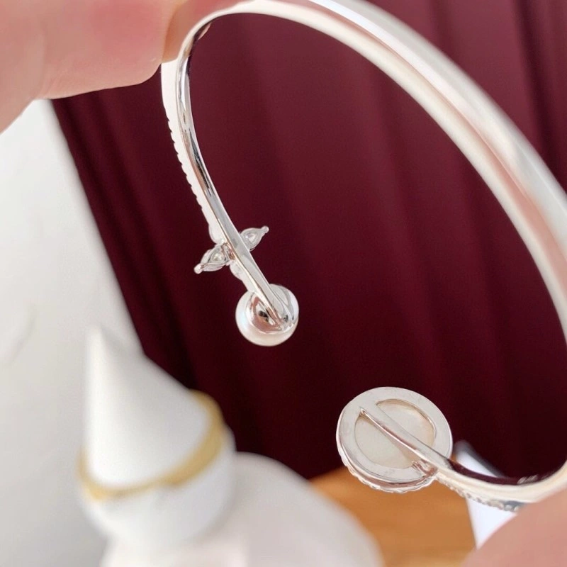 Lightweight Apm Bracelets 214727