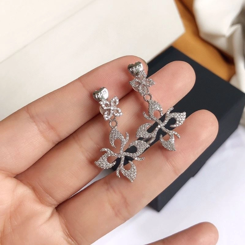 Apm Earrings Refined 215402