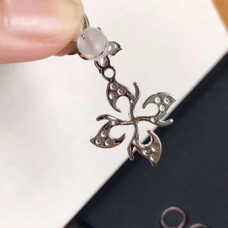 Apm Earrings Refined 215402
