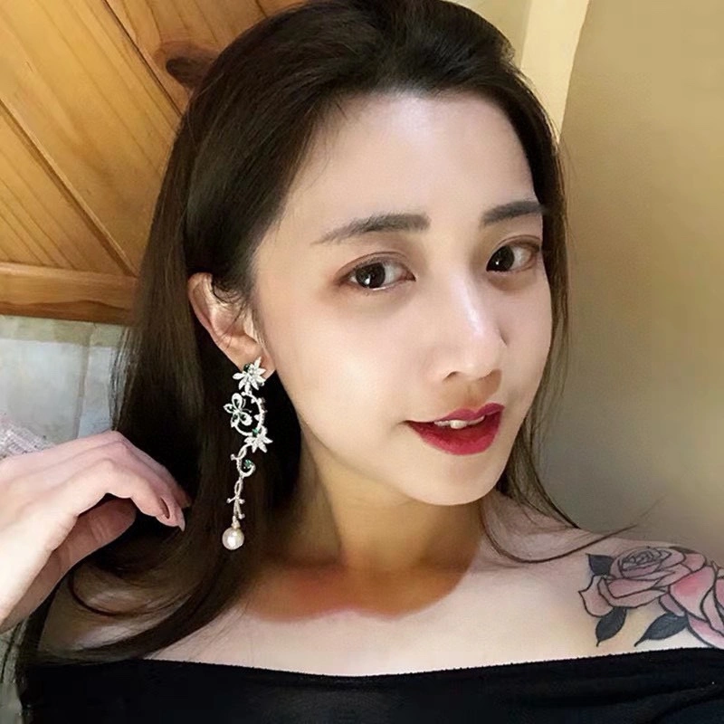Apm Earrings Contemporary 215382