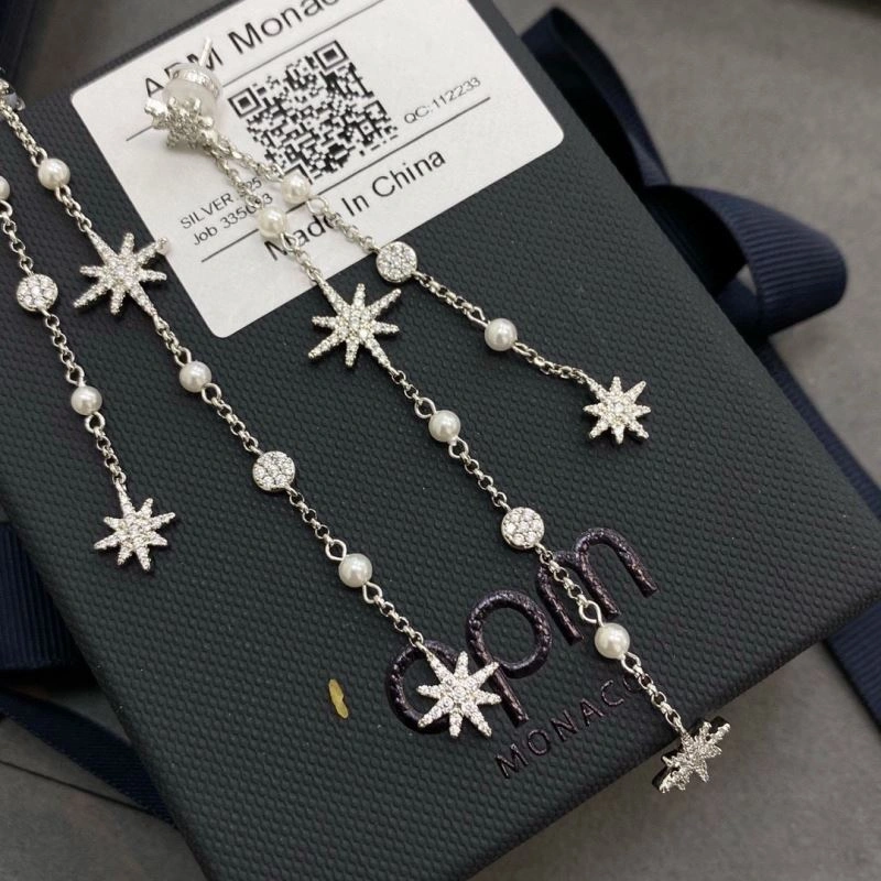 Apm Earrings Attractive 215317