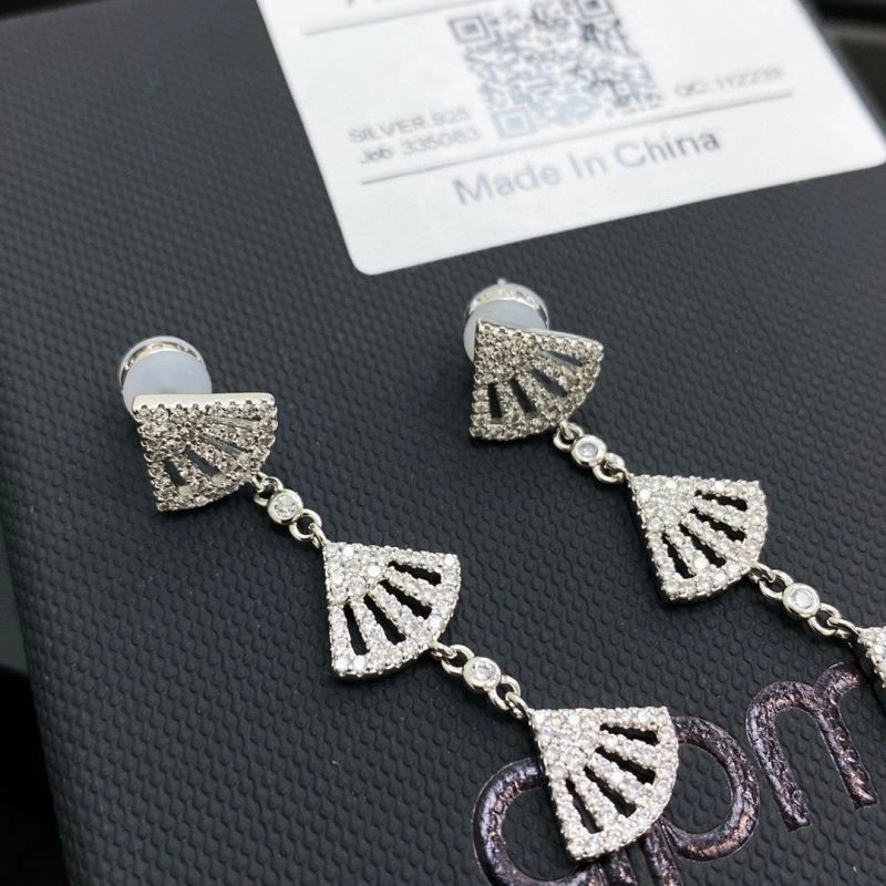 Versatile Apm Earrings 215320