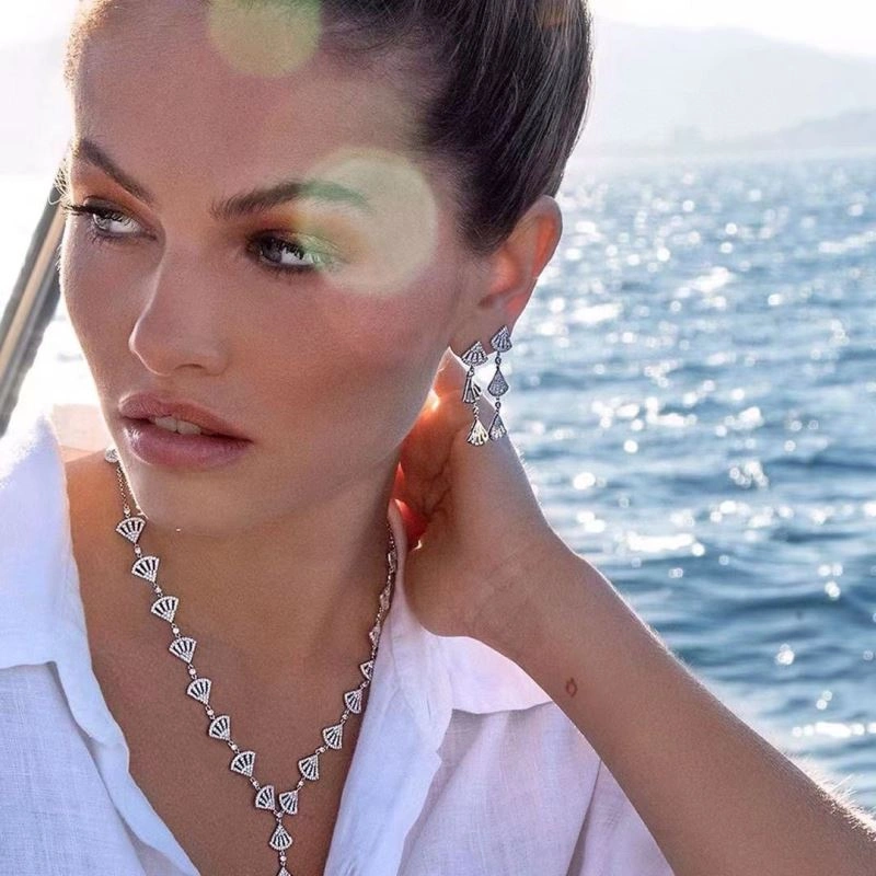 Versatile Apm Earrings 215320