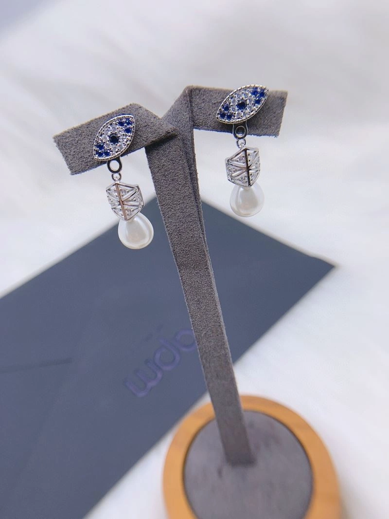 Breathable Apm Earrings 215280