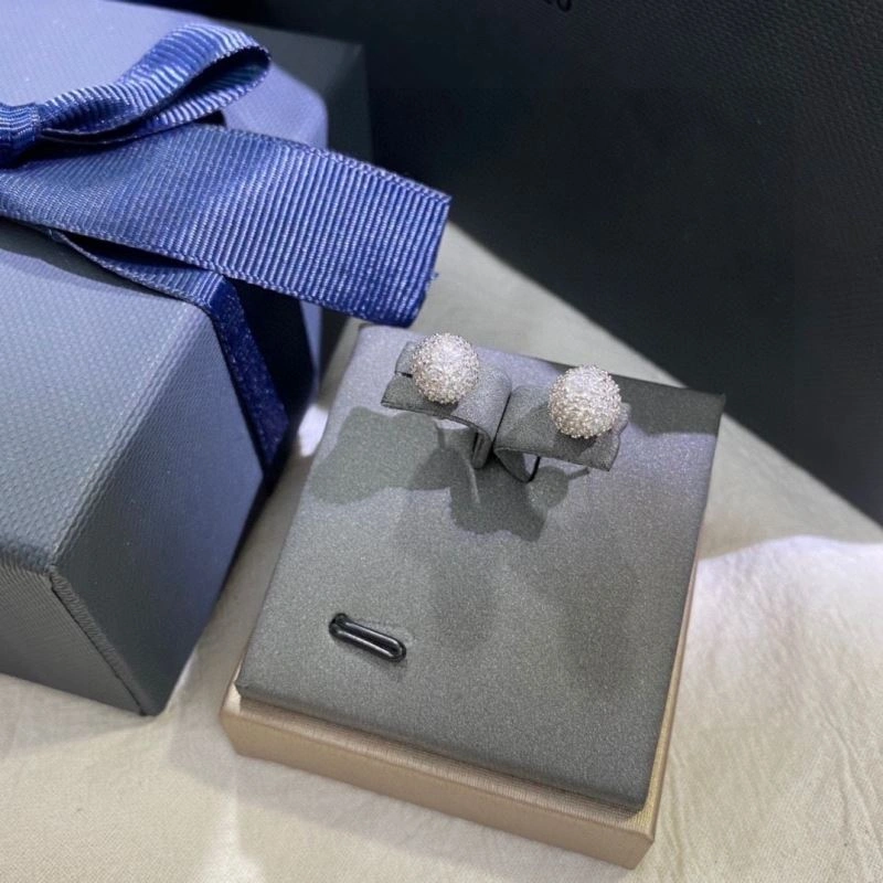 Lightweight Apm Earrings 215273