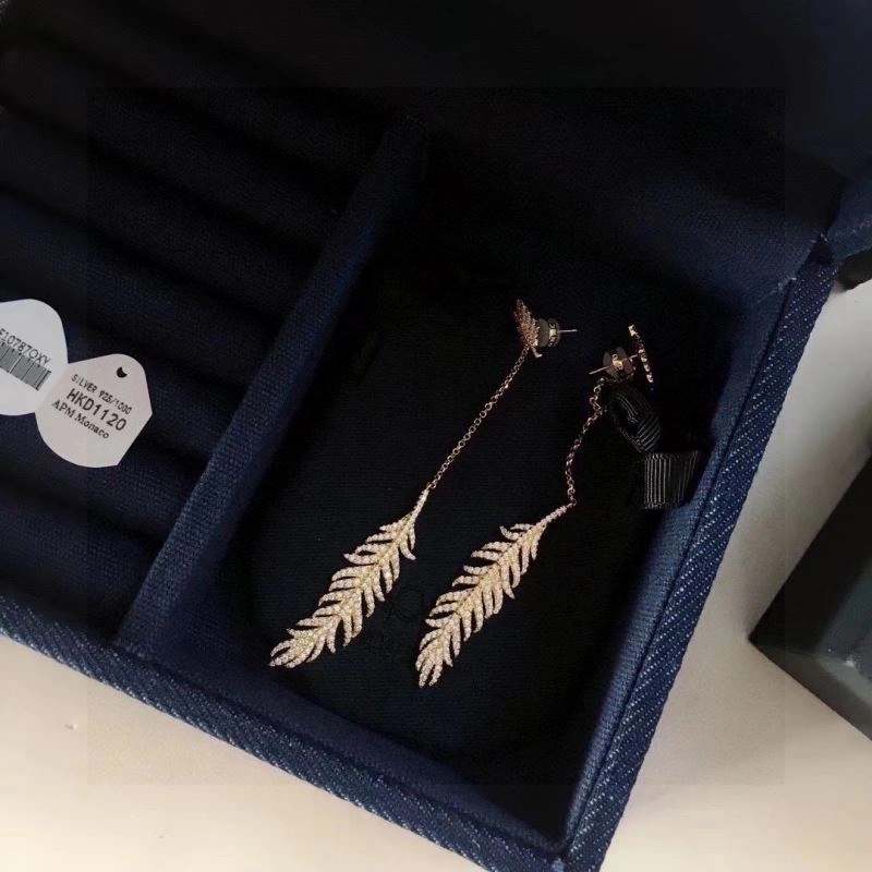 Apm Earrings Breathable 215252