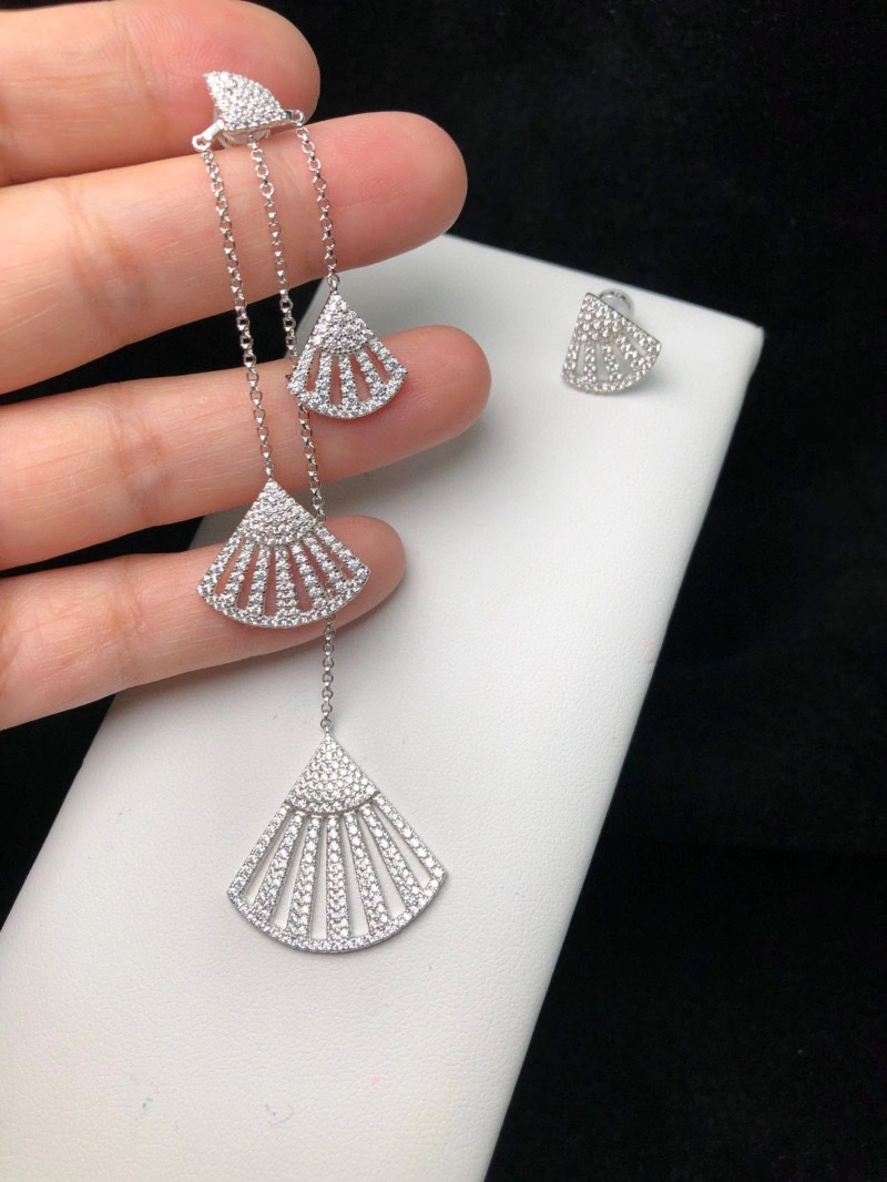Versatile Apm Earrings 215237