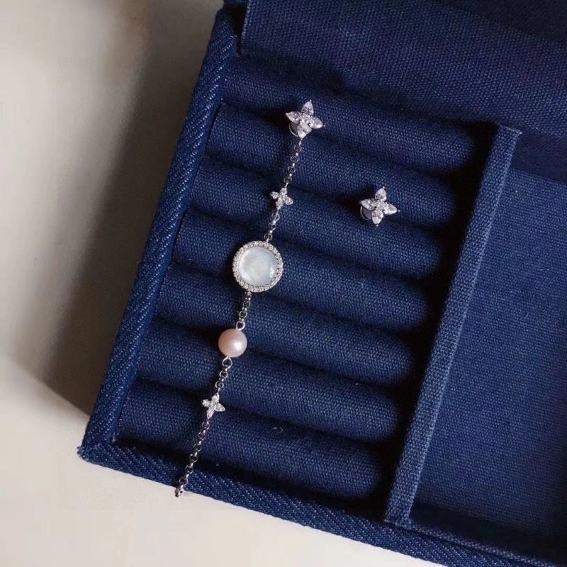 Practical Apm Earrings 215278