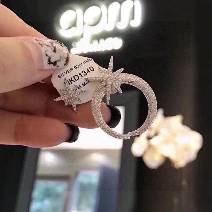 Apm Earrings Attractive 215036