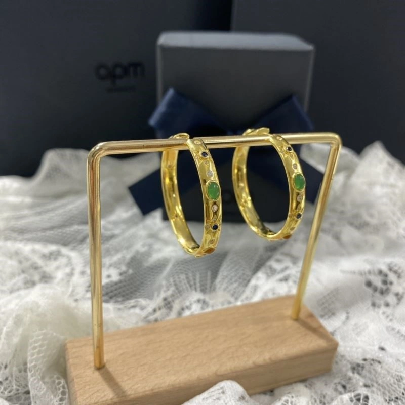 Trendsetting Apm Earrings 215041
