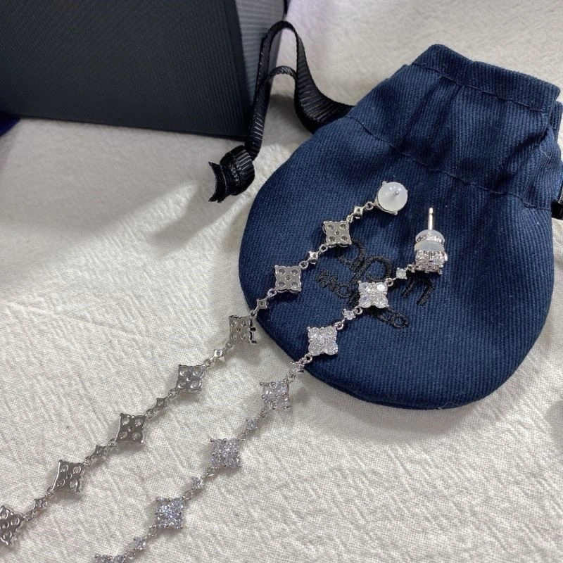 Apm Earrings NewStyle 215014