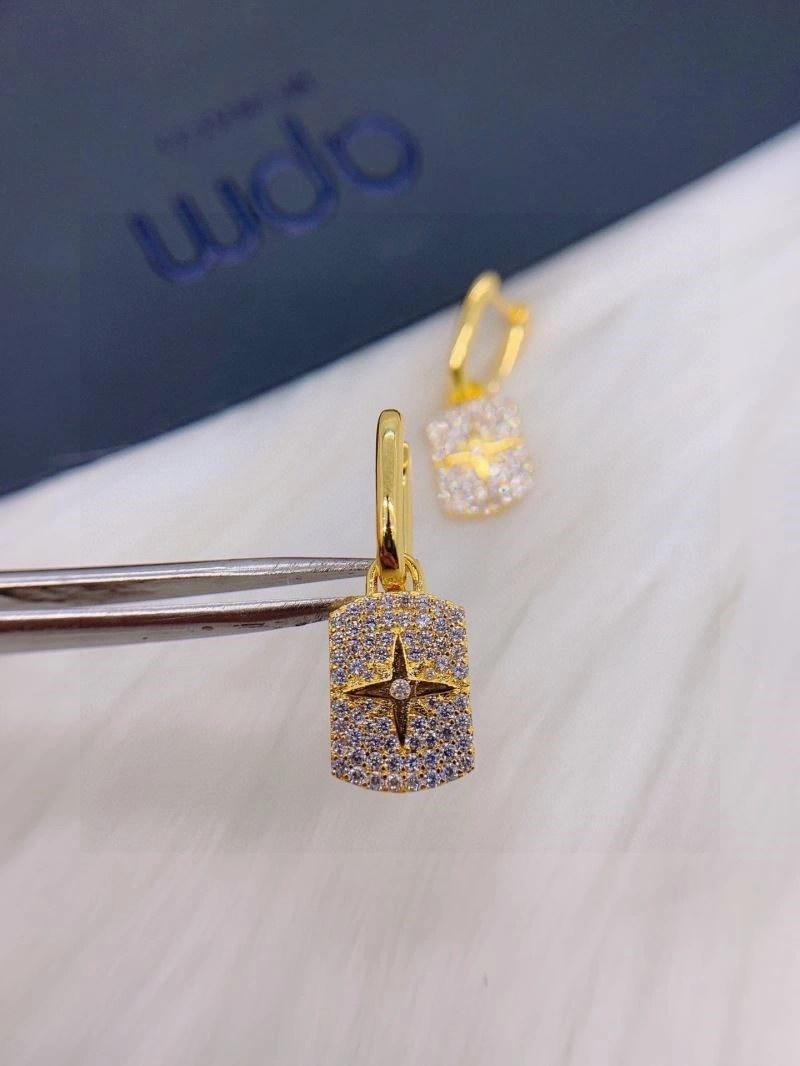 Apm Earrings Refined 214930