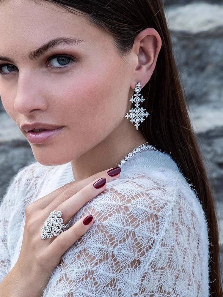 Apm Earrings EyeCatching 214908