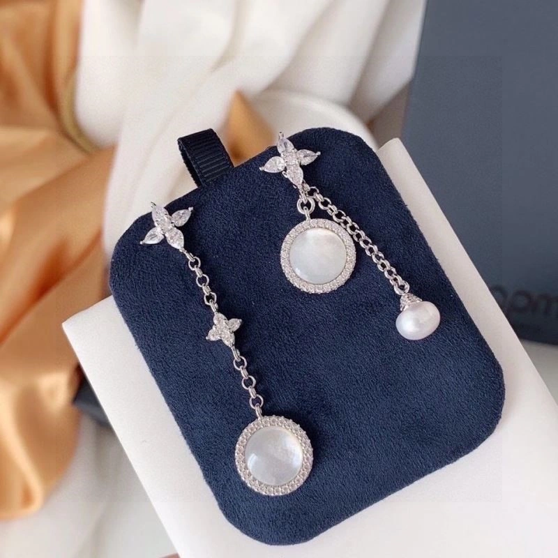 Apm Earrings Lightweight 214899